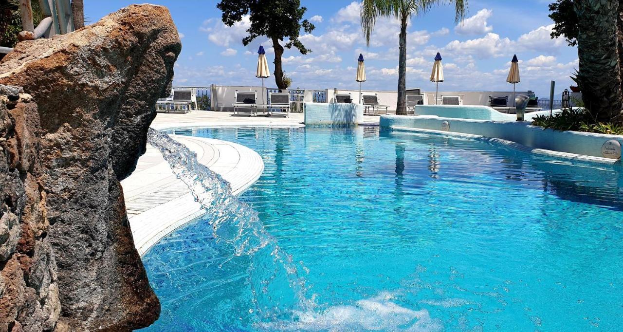 Hotel Myage Казамиччола-Терме Экстерьер фото